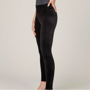 SPANX Velvet Black High Waist Leggings Size M Style 2070